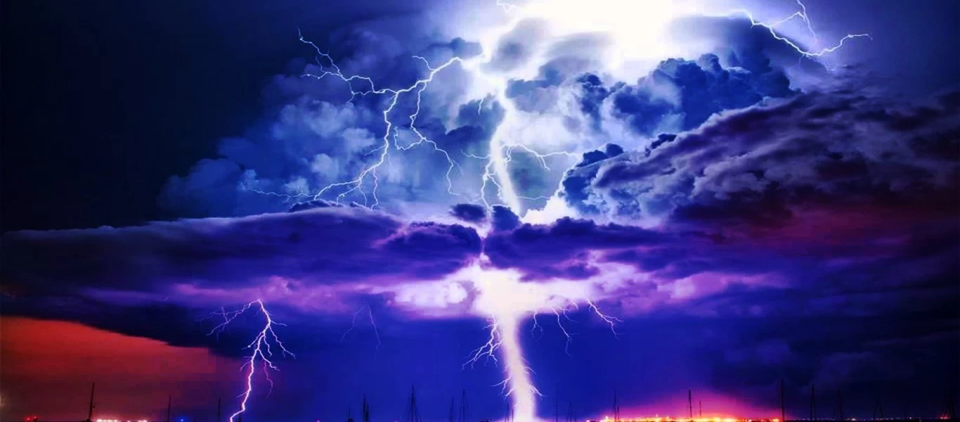 Βίντεο: Το Supercell διαλύει την Χαλικιδική - Καιρική «βόμβα» σε μία ανοχύρωτη χώρα